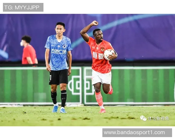 韩国队半场换人策略显成效归化球员卡斯特罗替补登场助力比赛